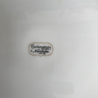 Noritake (ノリタケ) 大皿と小皿セットの画像