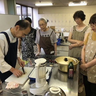 オーガニックレストラン　サラダのきもち　料理教室