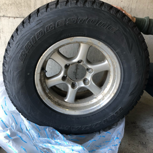 ブリジストンスタッドレスタイヤ 値下げ