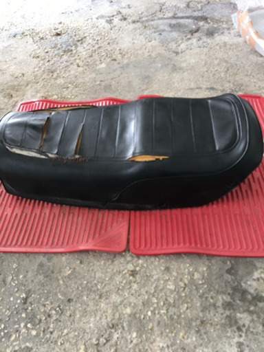 GSX750E1型〜3型 シート