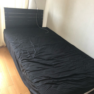 ベッドフレーム値下げします！！
