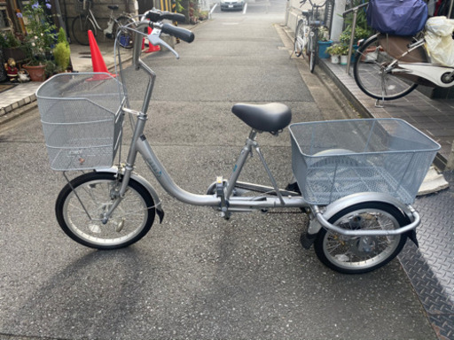 Canary[カナリア]三輪車 メタリックシルバー