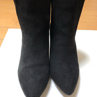 着用1回　7センチヒールの美脚サイドゴアショートブーツの画像