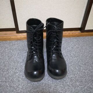 キッズ　ブーツ　黒・21cm