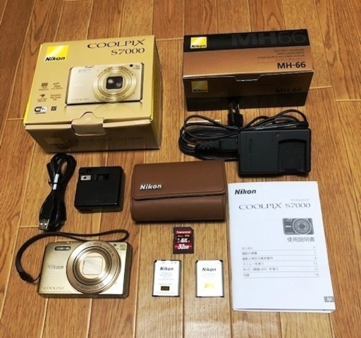 Nikon 　 COOLPIX　ニコン　クールピクス　 S7000　ゴールド