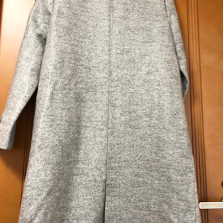 お譲り先決まりました　新品タグ付★ 大人っぽいグレーのチェスターコート の画像