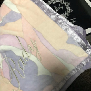 新品未使用 Rady シングル毛布の画像