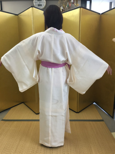 上質地を使ったエンディングドレス