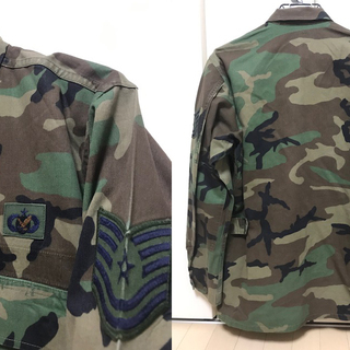 【交渉中】実物 アメリカ空軍 ワッペン付 ミリタリージャケット 放出品の画像