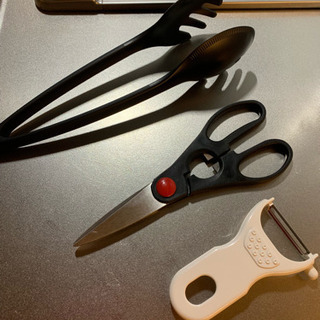 美品✨キッチンスツールですの画像