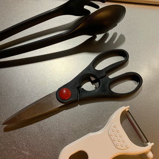 美品✨キッチンスツールですの画像