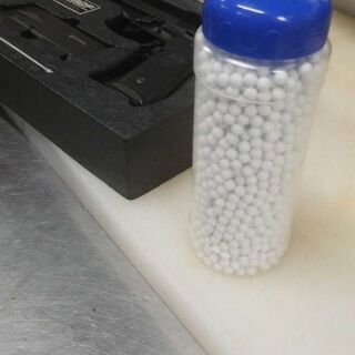 ガスガンマルイ、ブローバックの画像