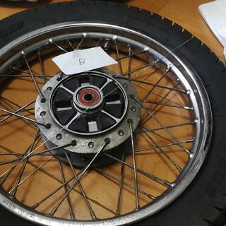 【ヤフオクにて取引完了】HONDA・リトルカブ５０・AA01・C50　14インチホイール前後セット（中古品）の画像