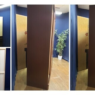 【Ｉ28 3枚扉 クローゼット 引き戸タイプ 姿見付き】の画像