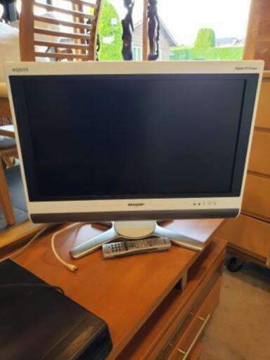 SHARP液晶カラーテレビ
