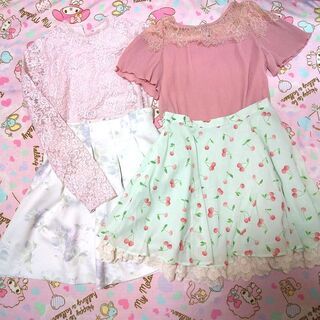 今週末処分予定 ガーリー系 量産型系 洋服9点セットの画像