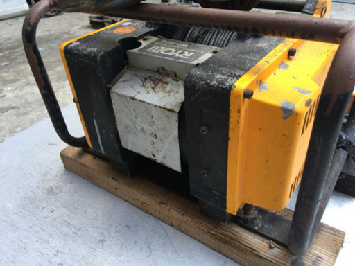 リョービ電動ウインチ WI-200 最大荷重　200kg リモコン付き