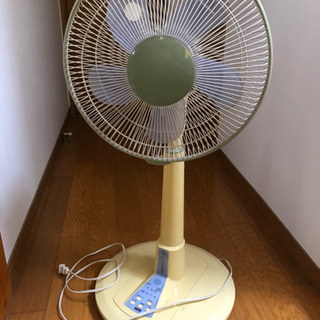 扇風機 差し上げます
