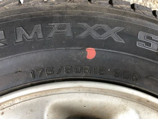 スタッドレスタイヤ175 80 R15三菱ホイールセット