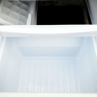 近隣地域限定　送料無料❗️ レトロ調　ノンフロン冷凍冷蔵庫 近隣地域限定 送料無料❗️ レトロ調 ノンフロン冷凍冷蔵庫