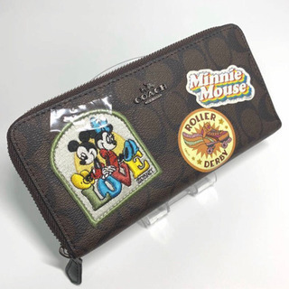 コーチディズニーコラボ長財布の画像