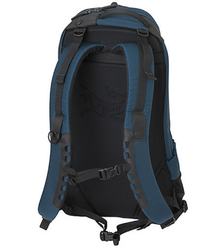 アークテリクス アロー22 オッシュマンズ別注