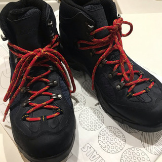 Columbia登山靴