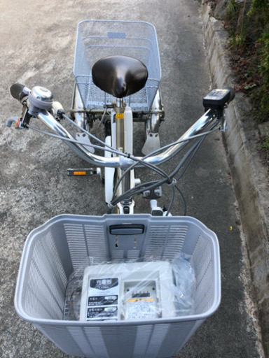 三輪アシスト付き自転車YAMAHA PAS 16インチ