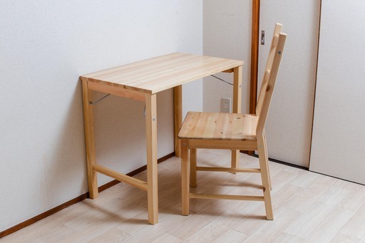 【無印良品×IKEA】作業デスクセット　シンプルなパイン材のデスクとチェアです。　渋谷付近配送無料