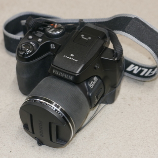 FUJIFILM FinePix S9800