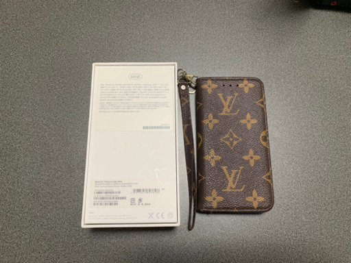 再々大幅値下げしました。iPhone 6 64GB 元箱、イヤホン付 おまけのゴミのカバーもご入用なら