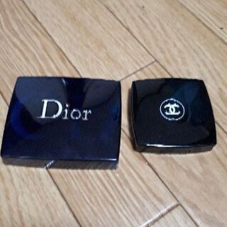 Dior チーク？　シャネル　アイシャドウ