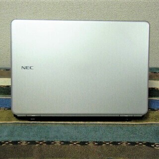 💖点検整備清掃済み😊/15.6型光沢✨グレア液晶パネル/MS Office2019📒✎/Core2Duo♪/HDD250GB♪/快適♬メモリ4GB/DVD📀/すぐ繋がるWi-Fi📶/すぐに使えるWindows10リカバリメディア付💿/NEC VersaPro シルバー の画像