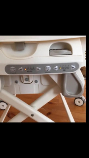 コンビ 電動ハイローチェア ルシエスAUTOSWING