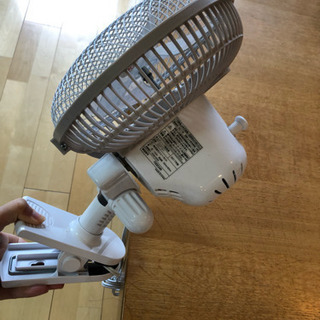 卓上扇風機の画像
