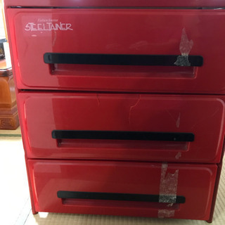 スチール製三段チェスト