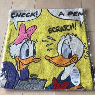 新品 ドナルド＆デイジー 「パニック」サガラクッションカバー D...