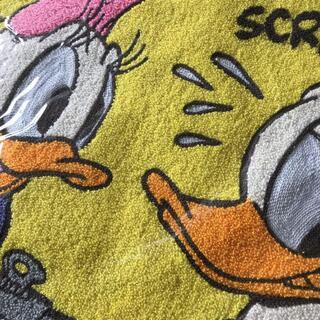 新品 ドナルド＆デイジー 「パニック」サガラクッションカバー Disneyの画像