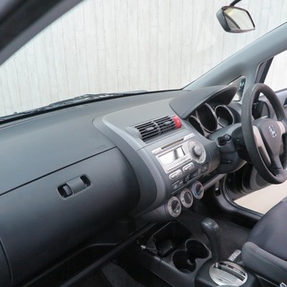 フィット ホンダ不動の人気車種です！低燃費の経済性抜群の一台です！の画像