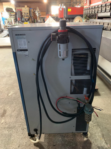 アネスト岩田 コンプレッサ