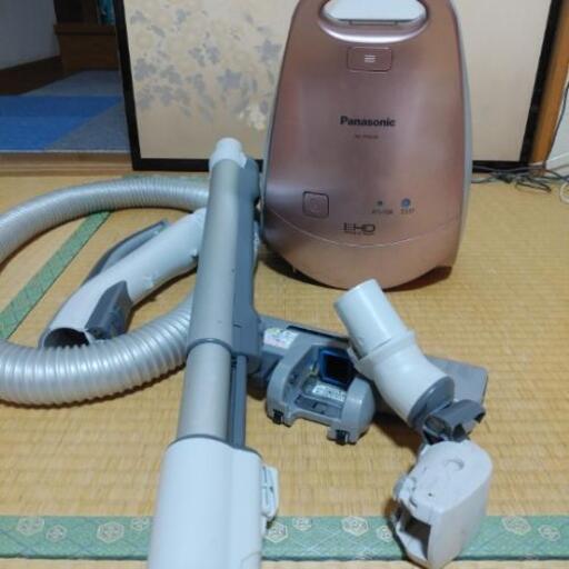 掃除機　Panasonic  MCｰP900W