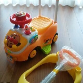 アンパンマンよくばりビジーカー