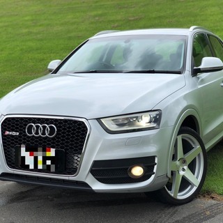 アウディ　Q3　RSグリル　社外20インチホイール　ユーザー買取...