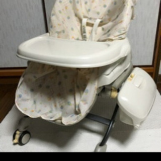 値下げ！コンビ 電動ハイローチェアの画像