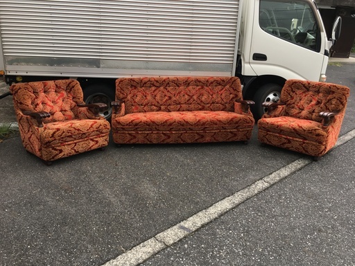 ソファー SET 高さ80cm 横80cm 170cm 奥行き80cm リビング 家具 インテリア 応接室 オフィス 木製肘掛け 豪華 高級感 オシャレな装飾