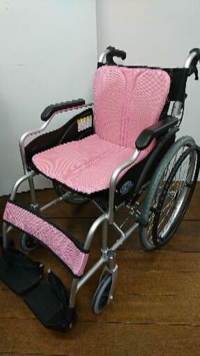 ★車イス★折り畳み式軽量タイプ★キレイです❗