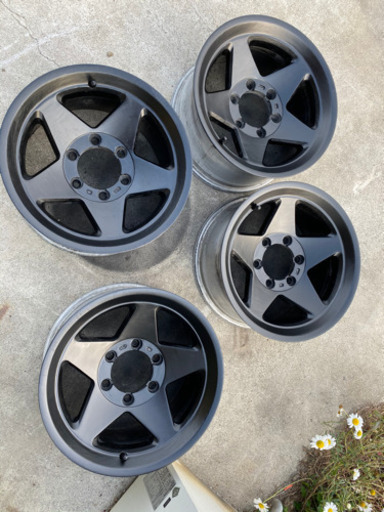 16インチ　6穴　　ランクル等