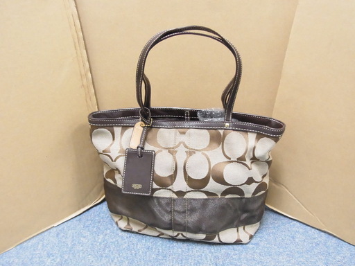 値下げ品 COACH コーチ トートバッグ シグネチャー ブラウン 10124