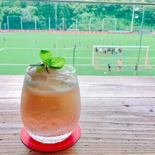 東北一のパンケーキを提供！RED&BLUE CAFEでアルバイトの画像