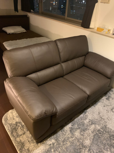 9月末に購入した新品ソファーです